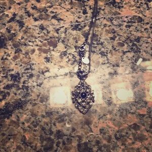 I’m selling you a black Diamond necklace